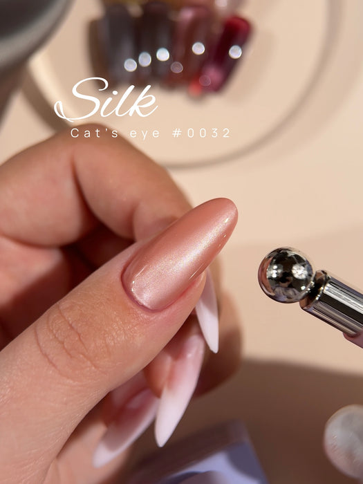 COLOR GEL POLISH CAT`S EYE "DNKa", 12 ml #0032 SILK - Ivaka Store