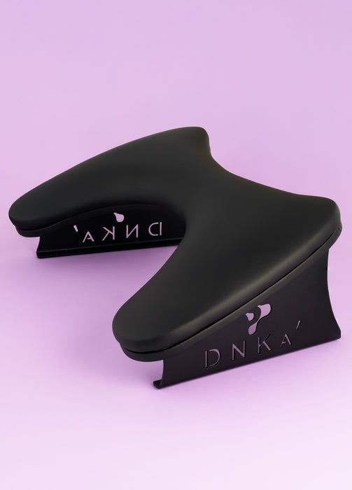 ANATOMISCHES ARMLEHNENPOLSTER FÜR MANIKÜRE „DNKa“