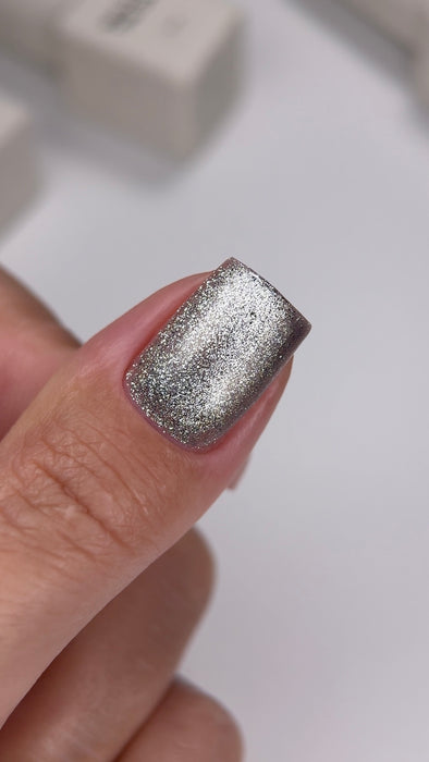 NAILSOFTHEDAY Gel polish Cat Eye 01, 6 ml - Ivaka Store