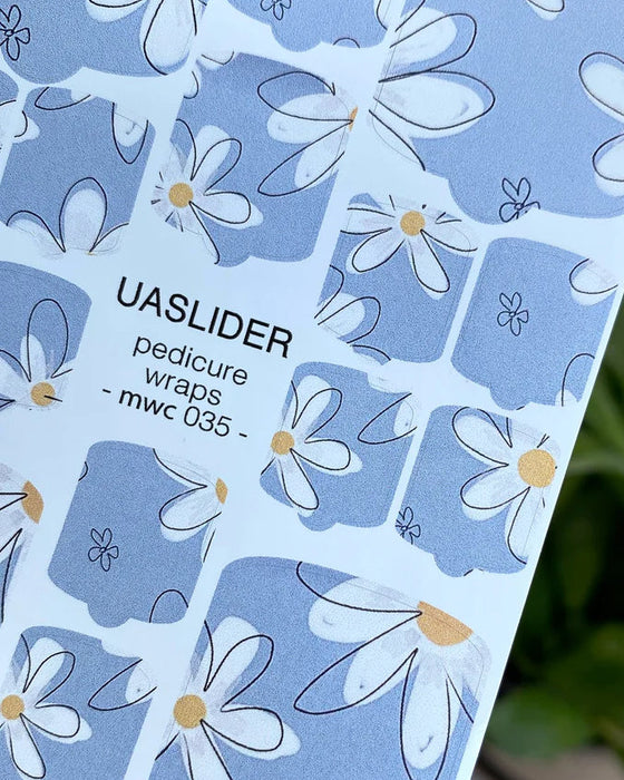 Pediküre-Folien 035, Weiße Blüten auf Immergrün