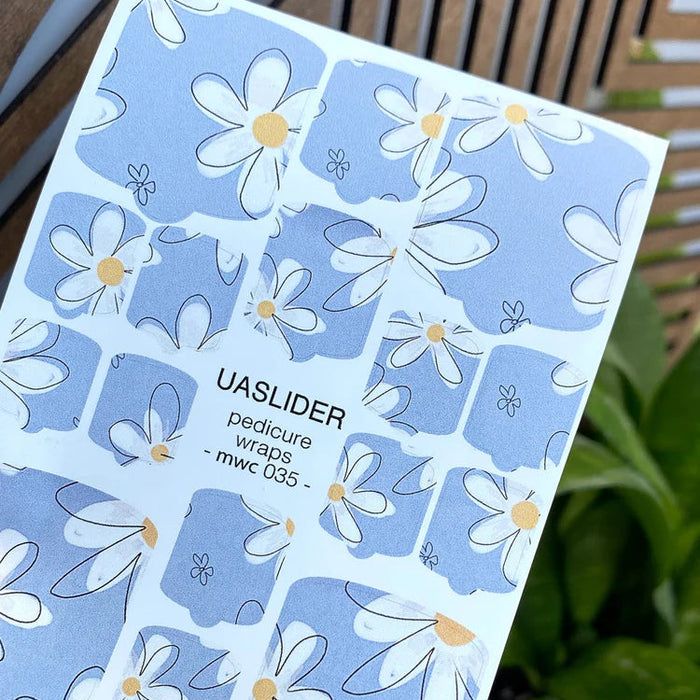 Pediküre-Folien 035, Weiße Blüten auf Immergrün