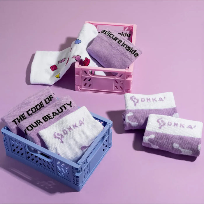 Socken „DNKa“ – Weiß - Ivaka Store