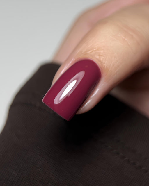 DARK Gel Polish 140, 10 ml - Ivaka Store