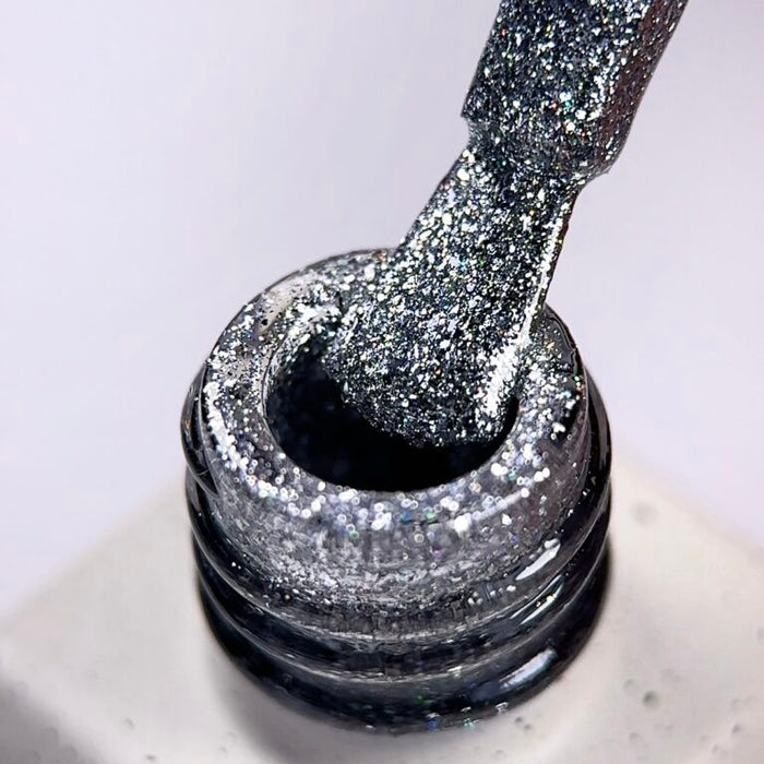 NAILSOFTHEDAY Color of the month December 2025 SUPERHUMANS, 6 ml